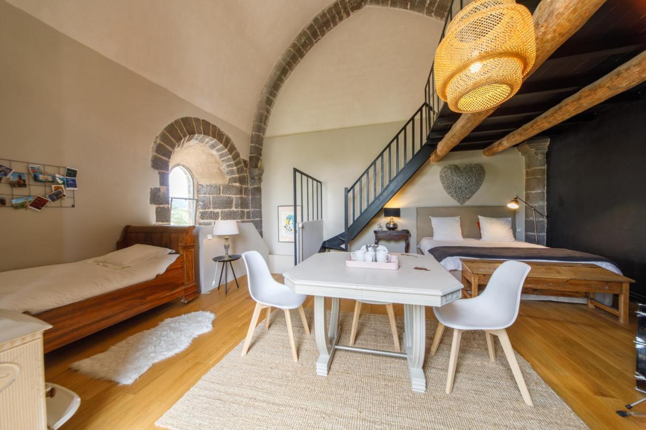 Chambres Et Maisons D'Hotes Du Prieure De La Bajasse - Le 1150 Vieille-Brioude Bagian luar foto