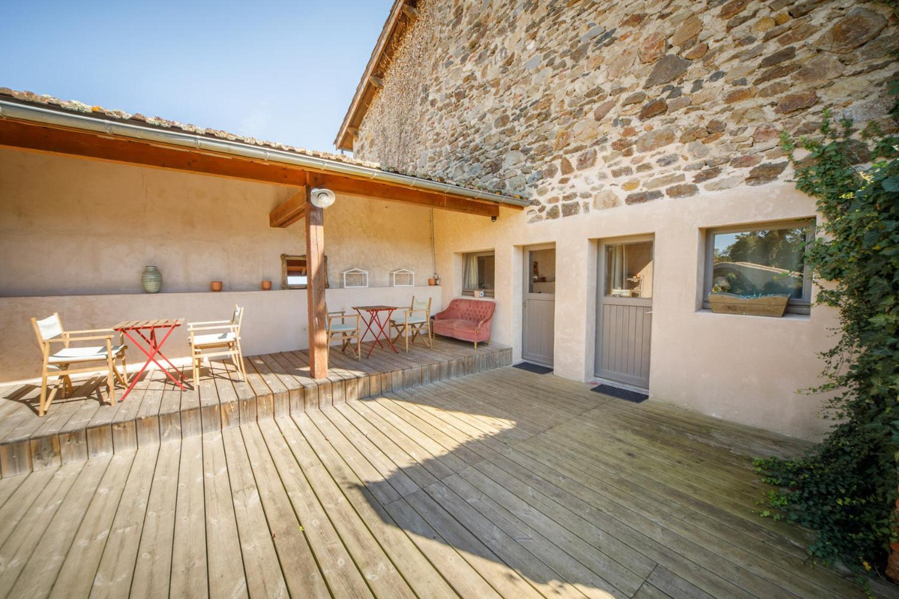 Chambres Et Maisons D'Hotes Du Prieure De La Bajasse - Le 1150 Vieille-Brioude Bagian luar foto